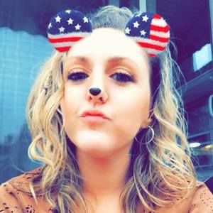 Meet your Posher, Heath er